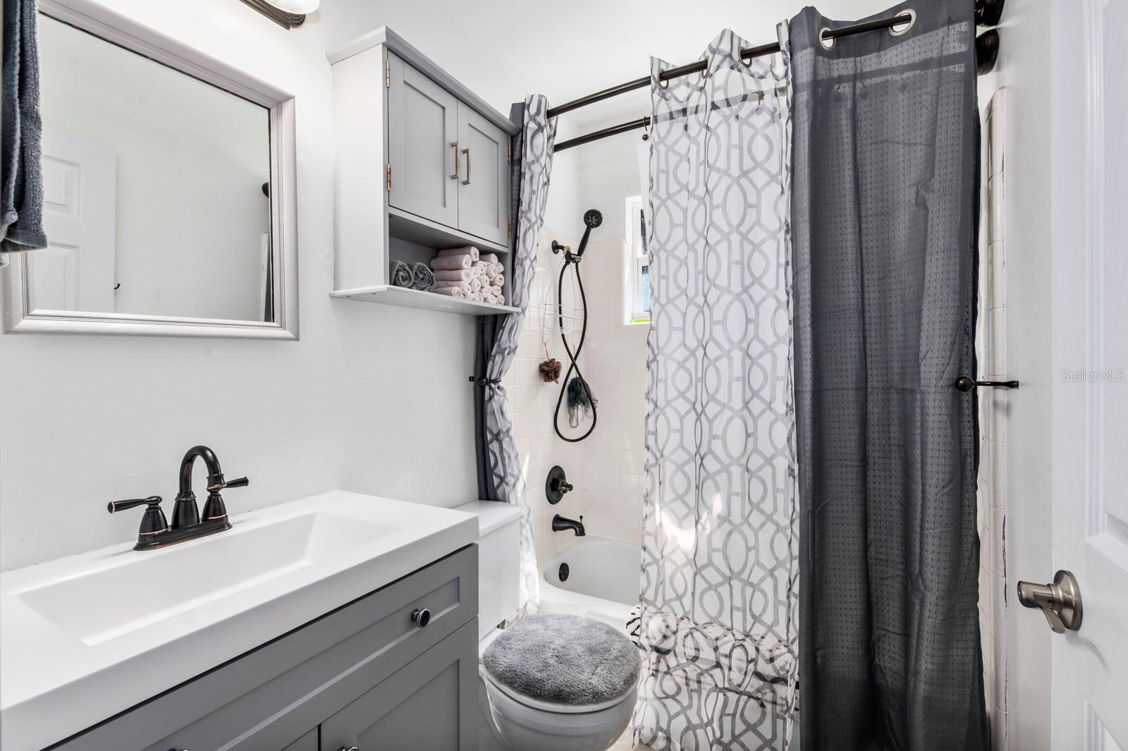 RIDGEWOOD - Residential