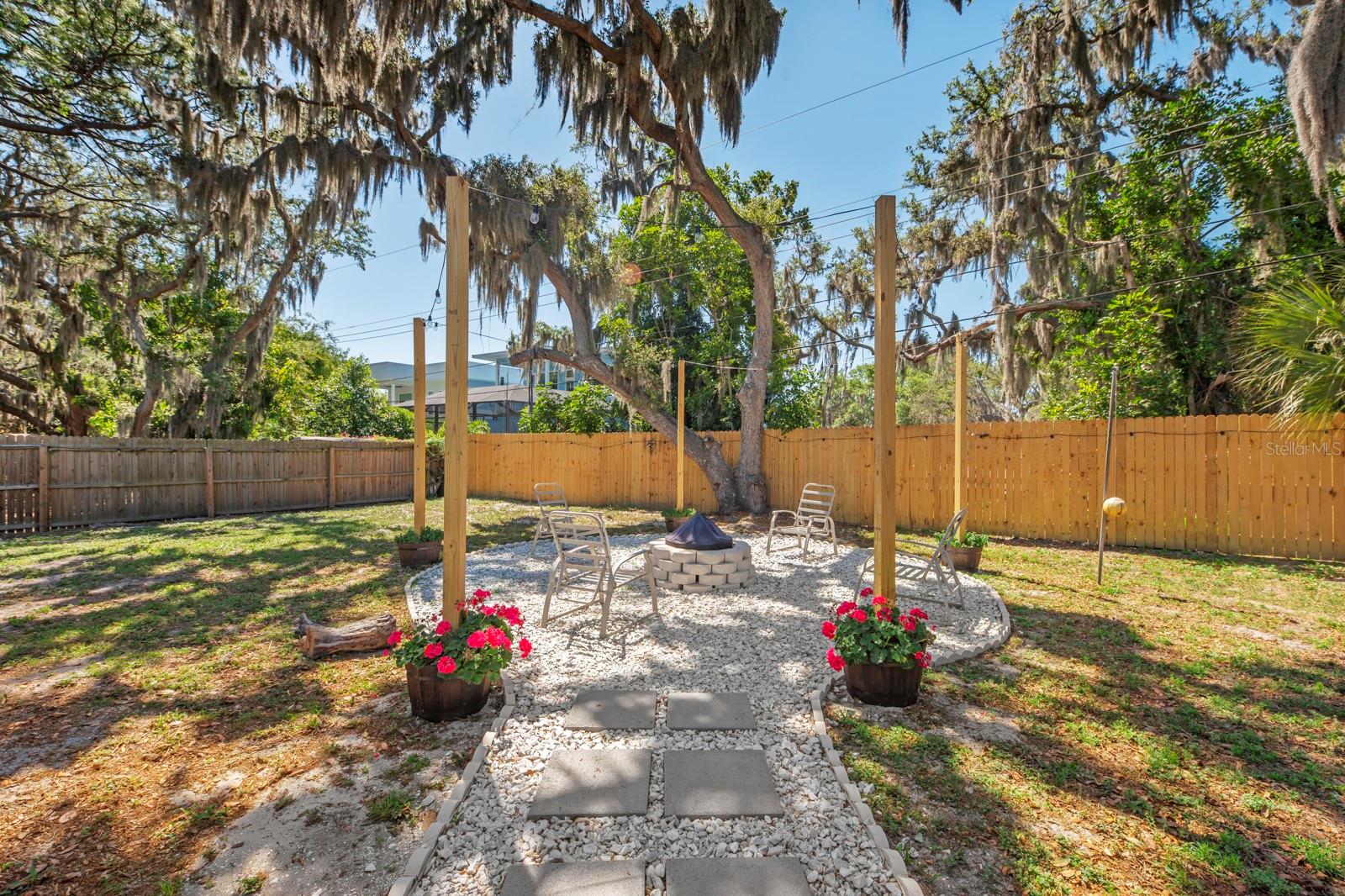 RIDGEWOOD - Residential