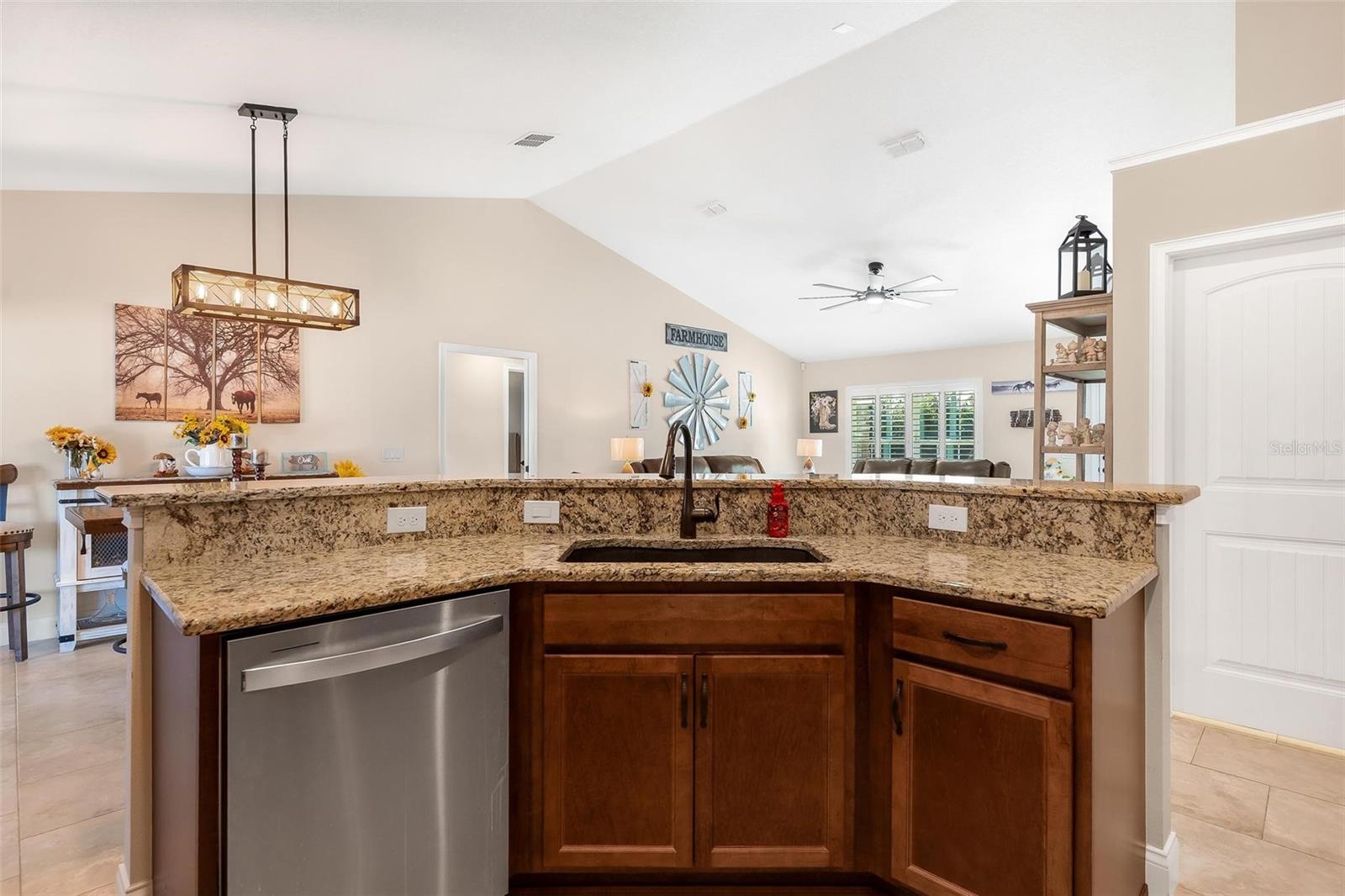 KING GROVE - Residential