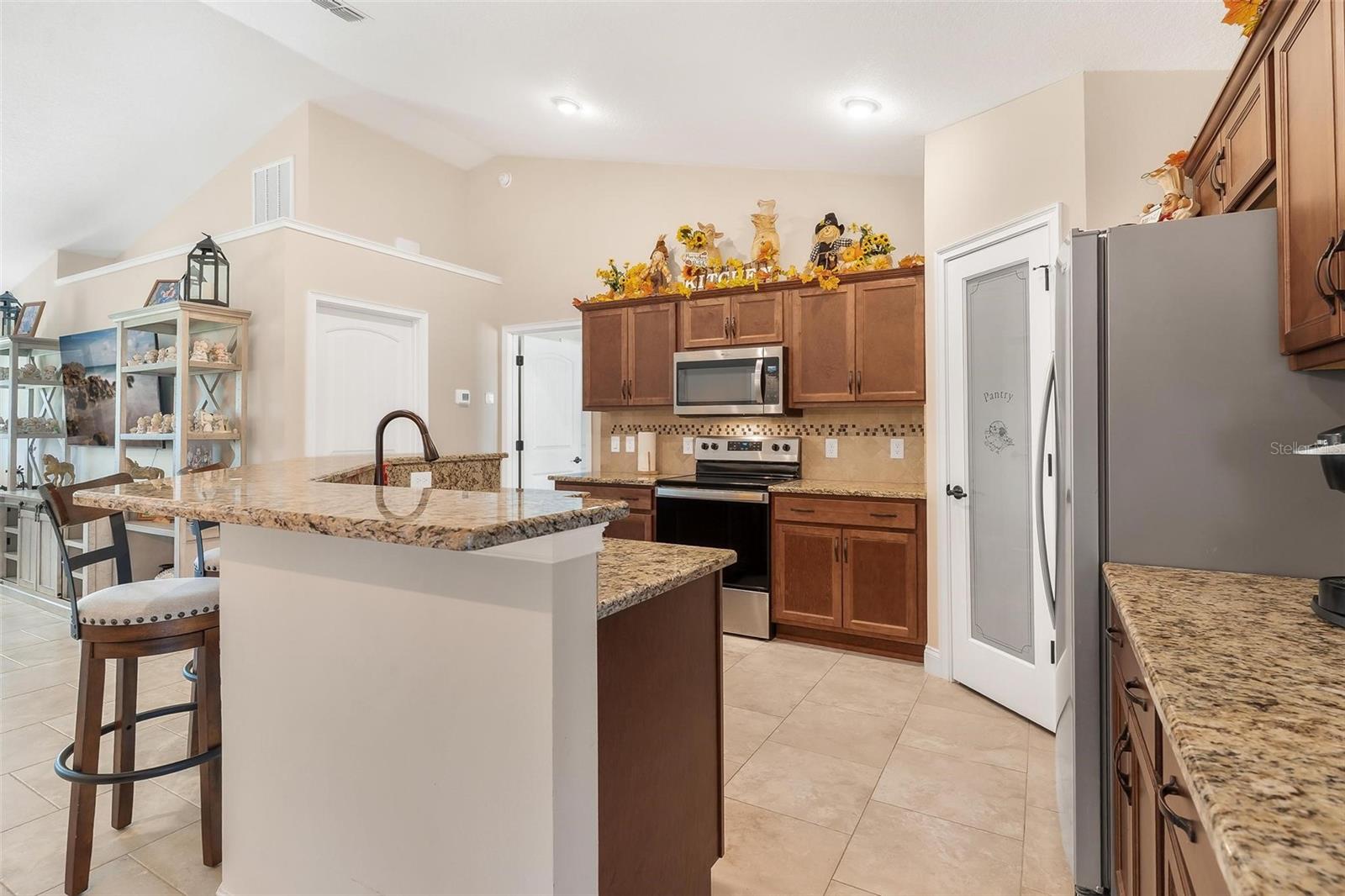 KING GROVE - Residential