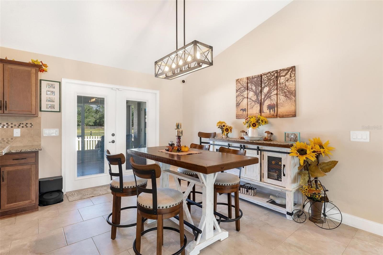 KING GROVE - Residential