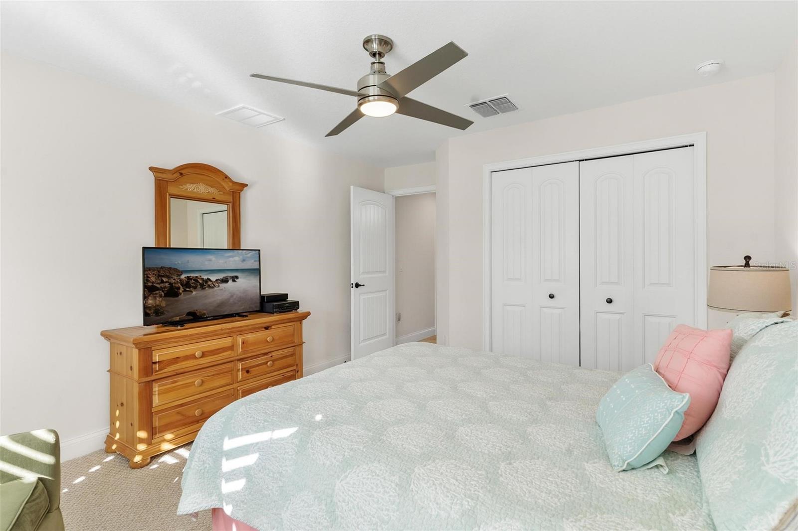 KING GROVE - Residential