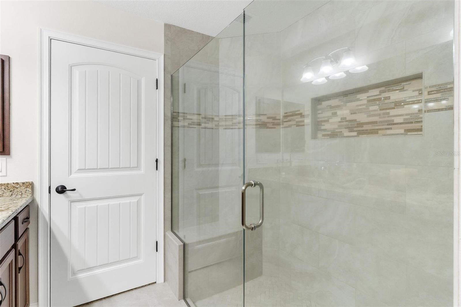 KING GROVE - Residential