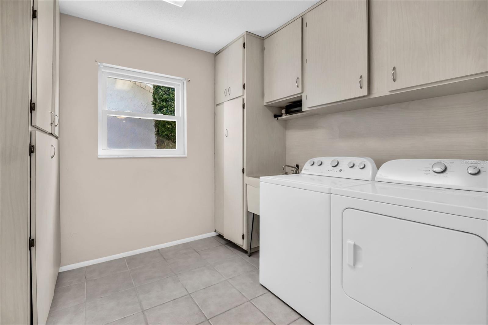 HIGHLAND LAKES - Residential