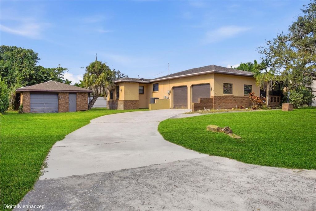 Photo of 1356 Yacht Club Drive, Venice, FL 34293 (MLS # N6142233)