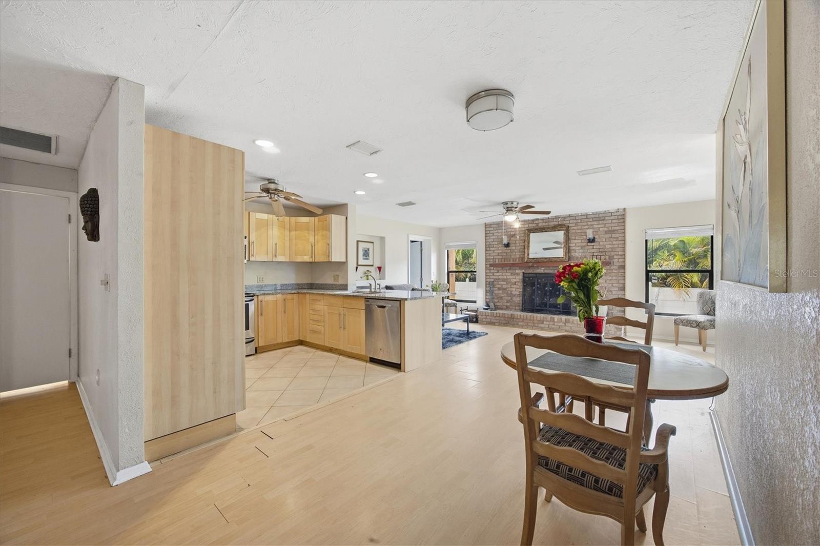 SOUTH VENICE UNIT 28 - Residential