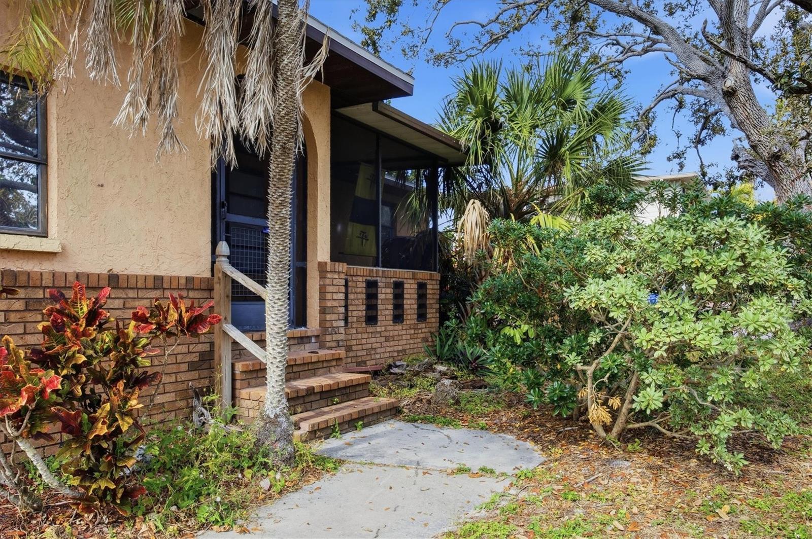 SOUTH VENICE UNIT 28 - Residential