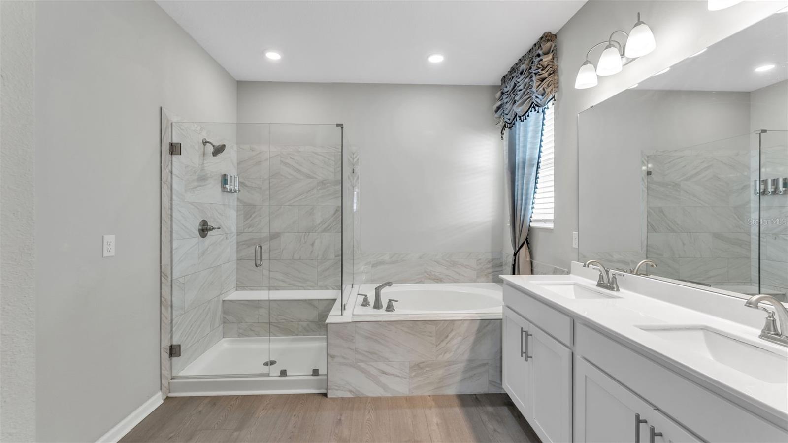 SEASONS AT MATTIE POINTE - Residential