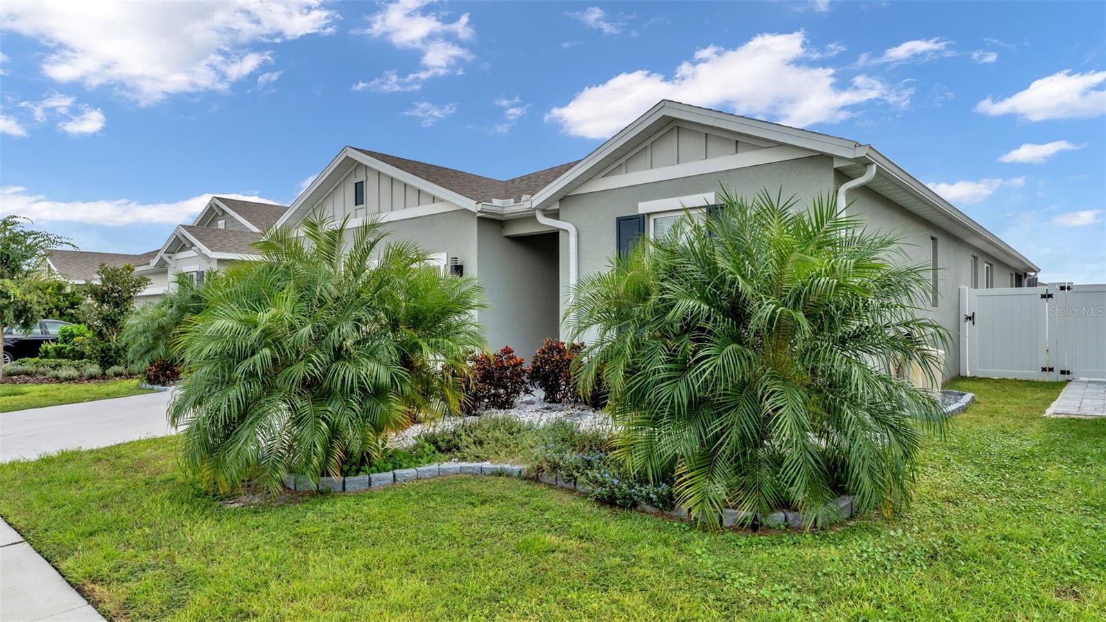 SEASONS AT MATTIE POINTE - Residential