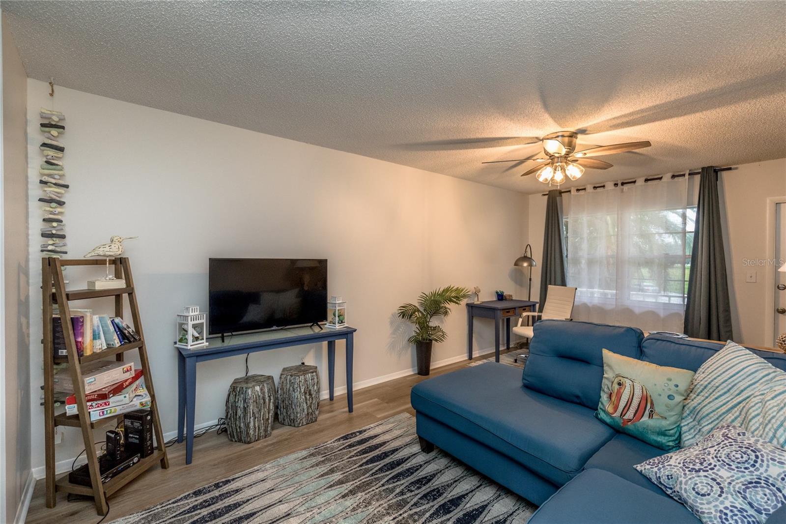 5 VISTA PALM LANE 203
