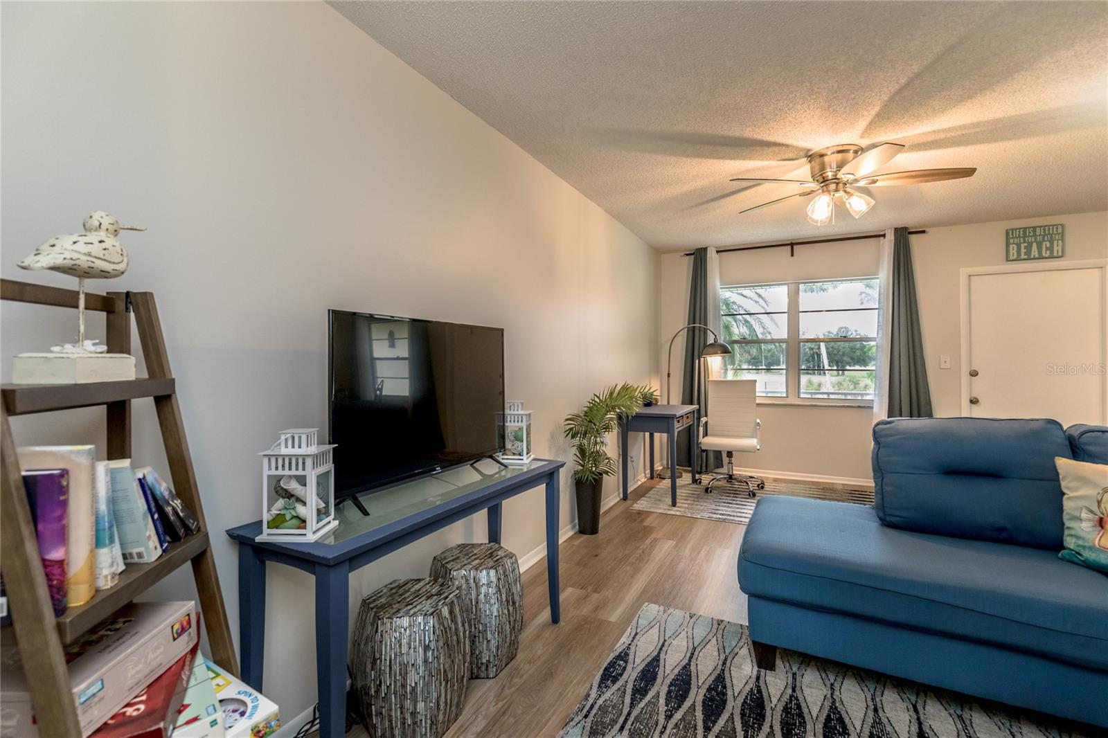 5 VISTA PALM LANE 203