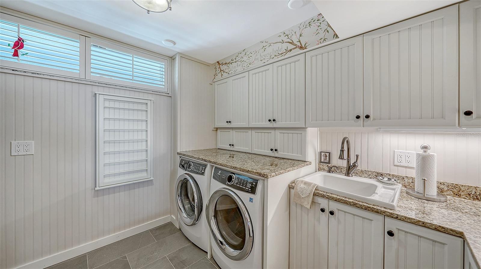 CONDO ON THE BAY TOWER II - Residential