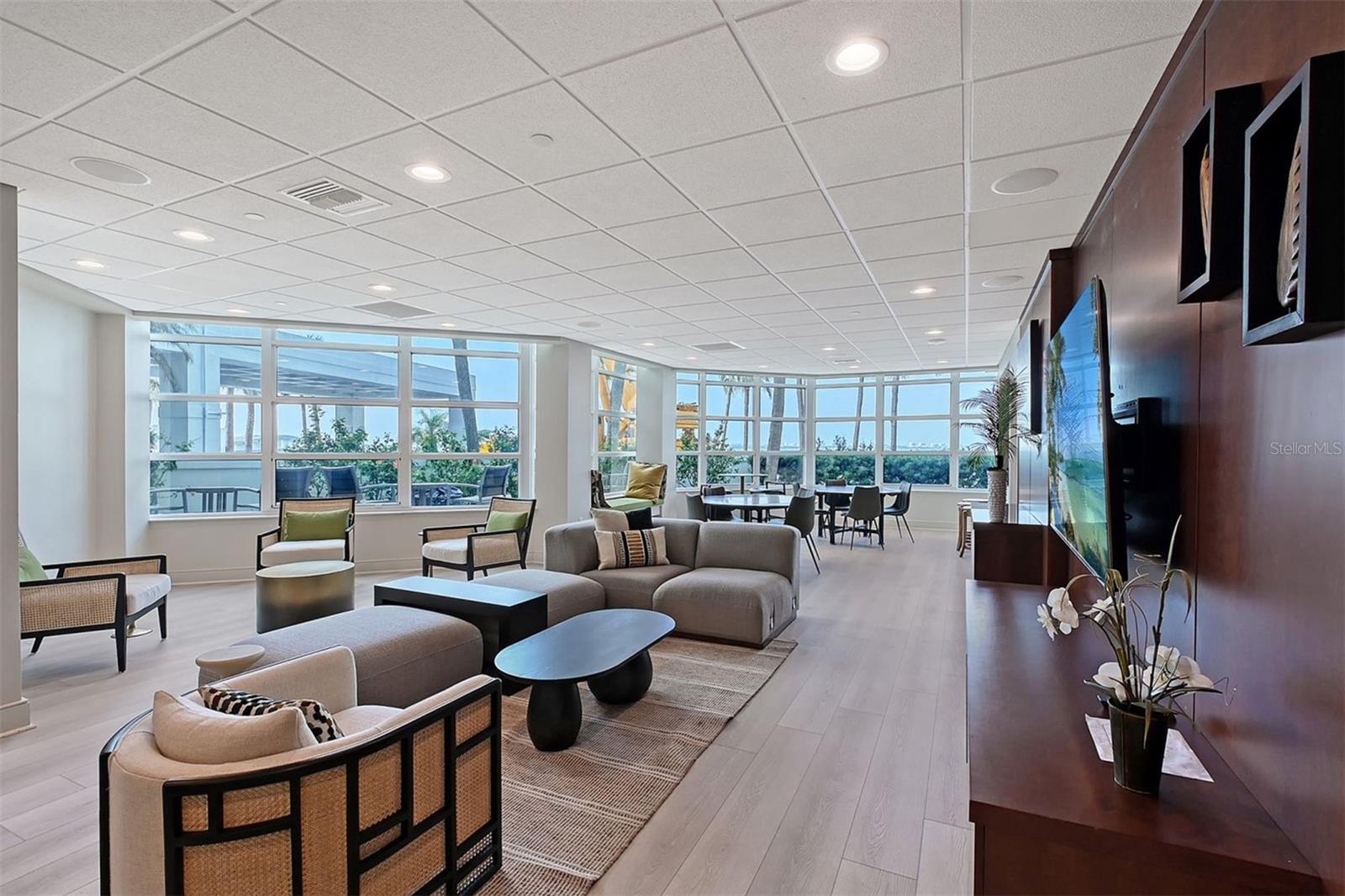 CONDO ON THE BAY TOWER II - Residential