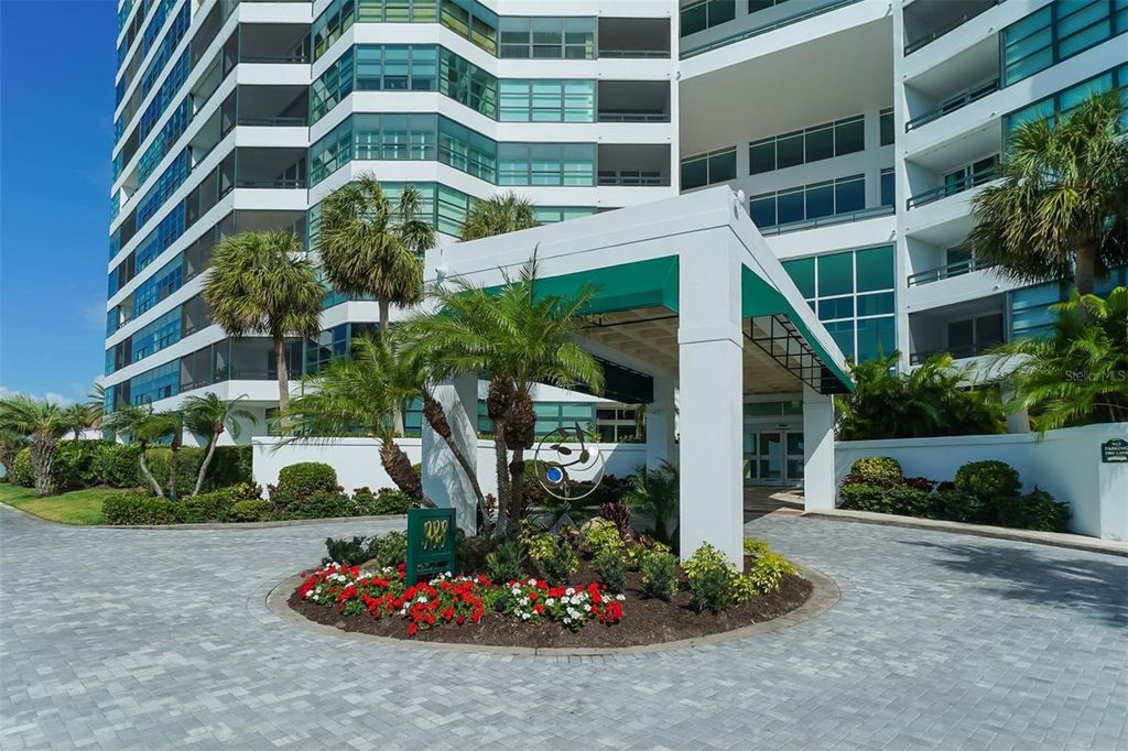 Photo of 988 Boulevard Of The Arts #S1814, Sarasota, FL 34236 (MLS # A4670319)