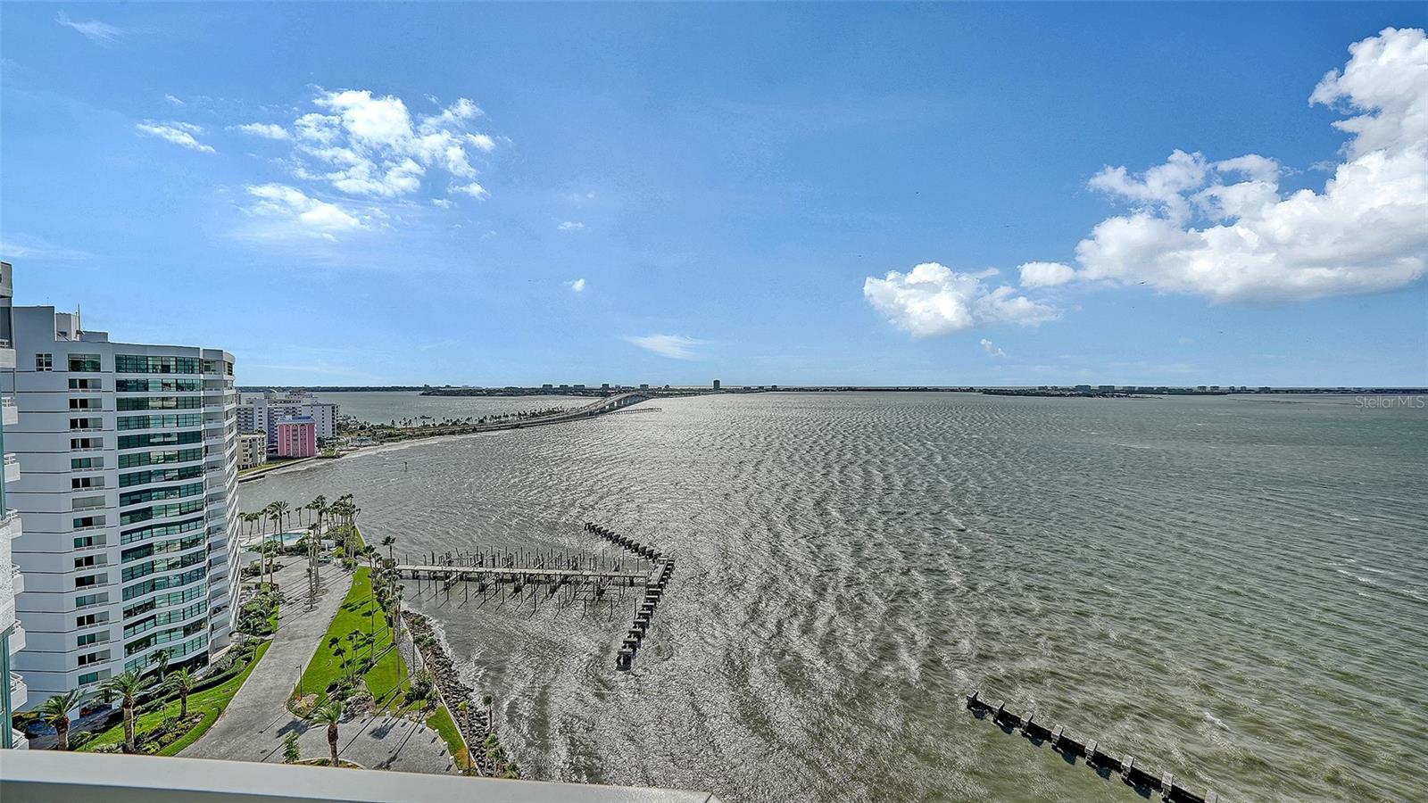 CONDO ON THE BAY TOWER II - Residential