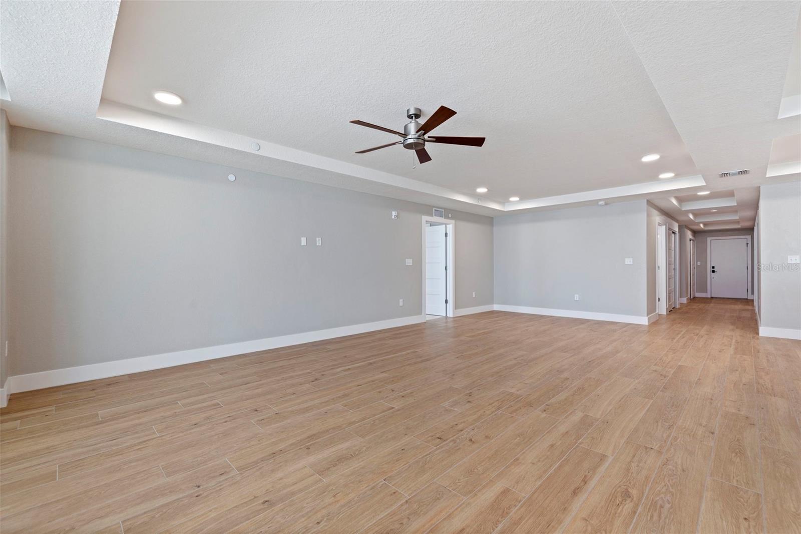 14048 GULF BOULEVARD 201