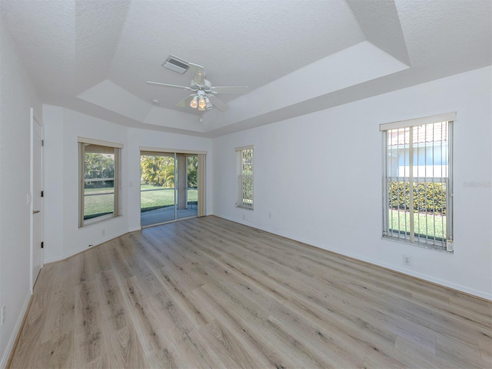 VENICE PALMS PH 1 - Residential