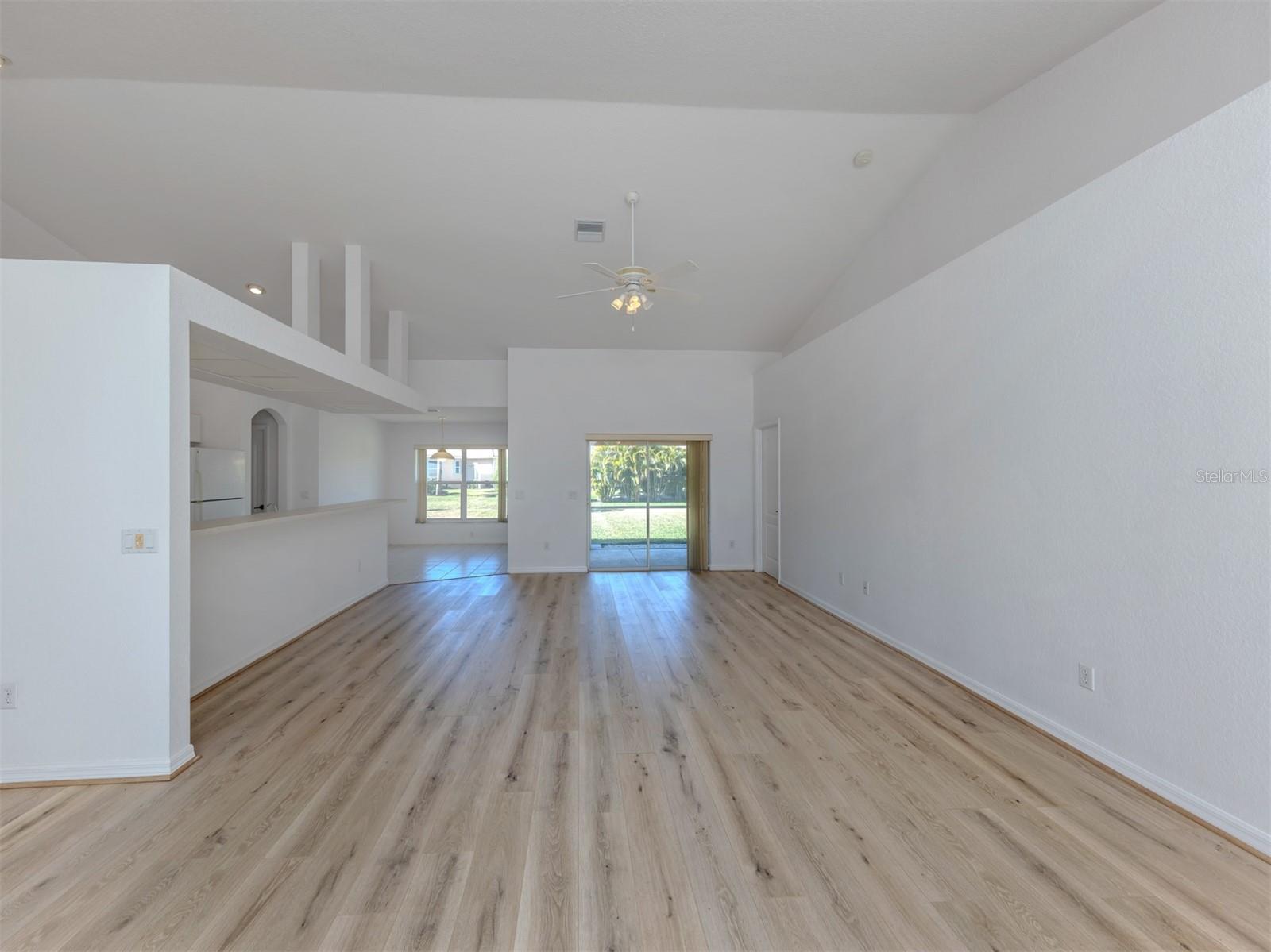 VENICE PALMS PH 1 - Residential