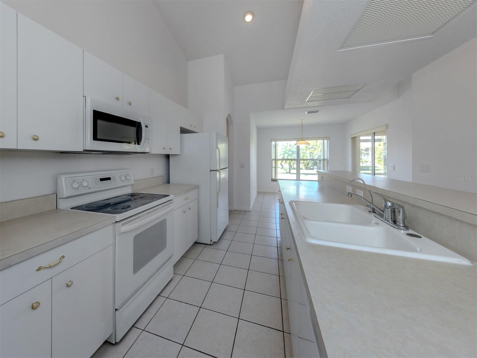 VENICE PALMS PH 1 - Residential