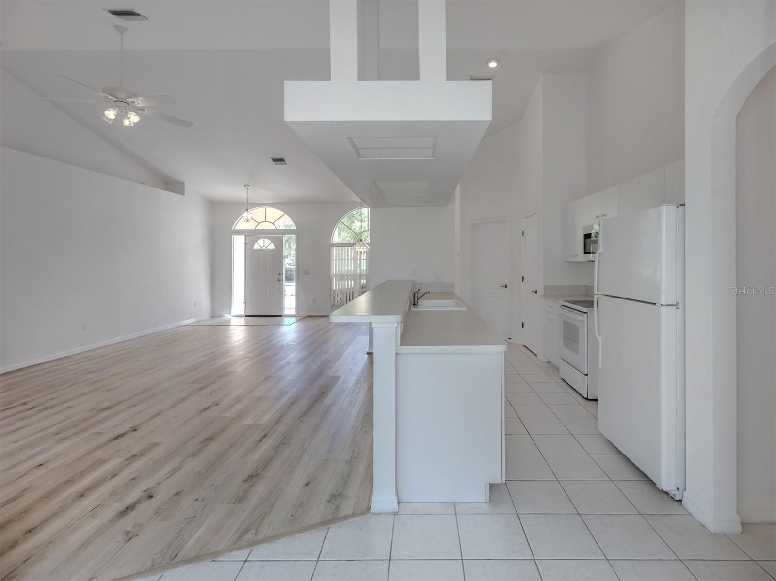 VENICE PALMS PH 1 - Residential