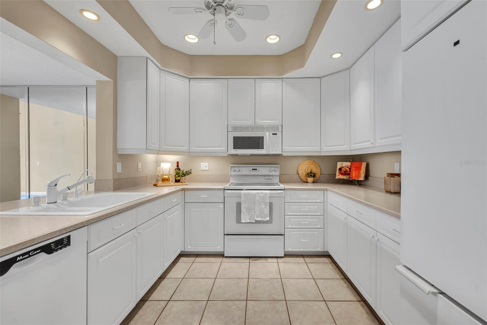 PARK WEST CONDO - Residential