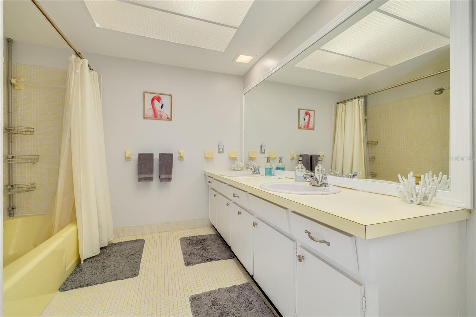 DEL ORO ESTATES - Residential