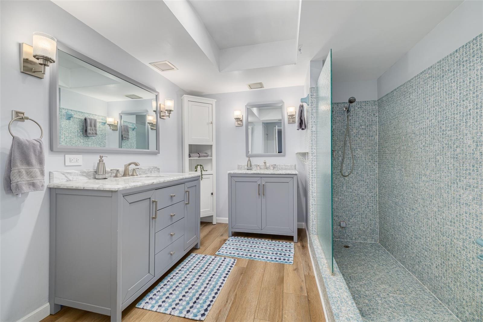 DEL ORO ESTATES - Residential