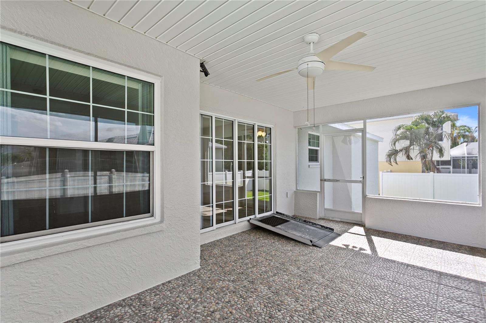 MAXIMO MOORINGS - Residential