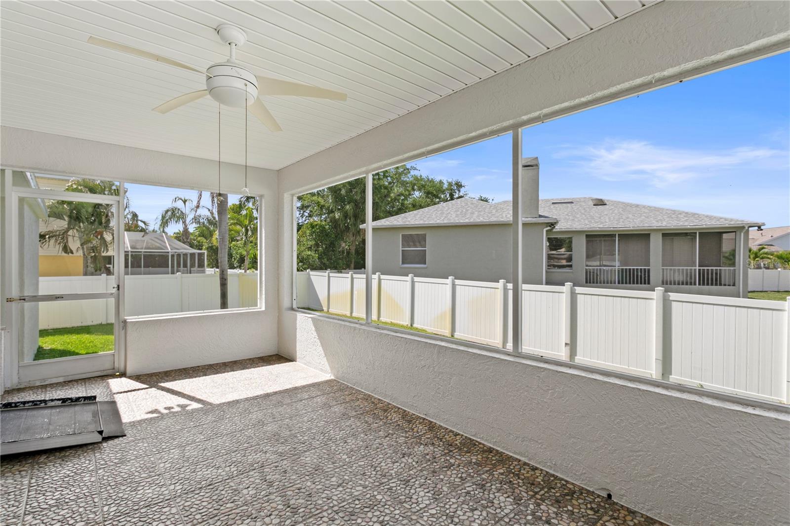 MAXIMO MOORINGS - Residential