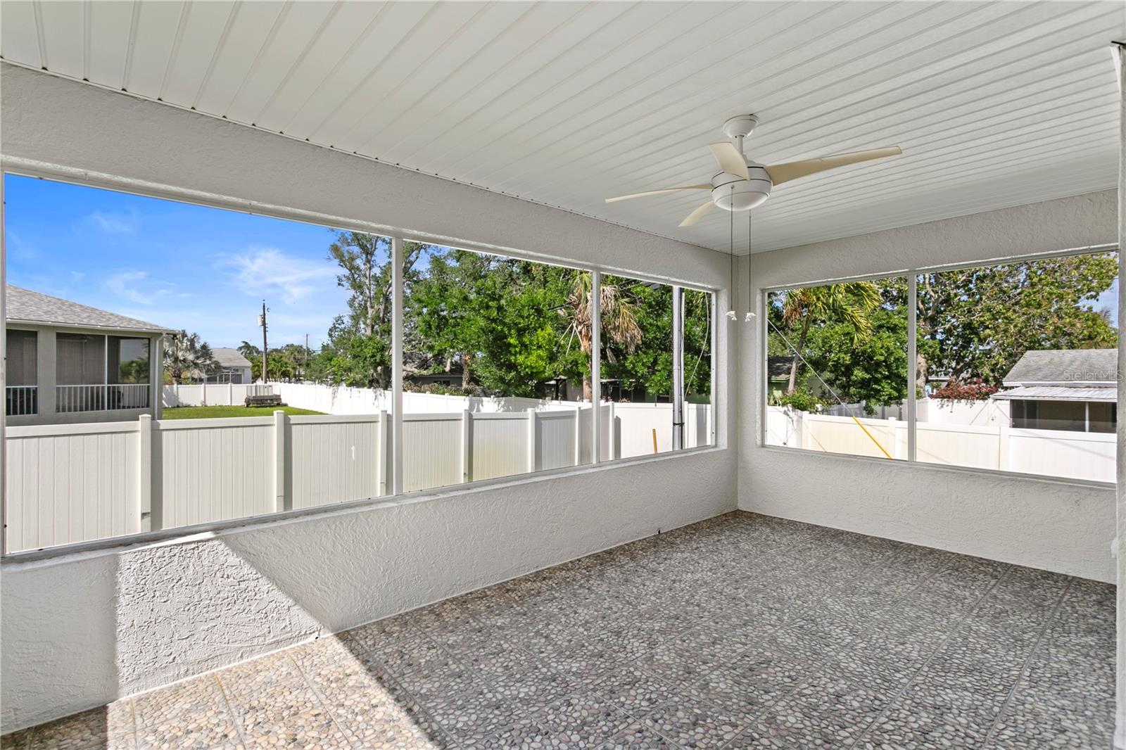 MAXIMO MOORINGS - Residential