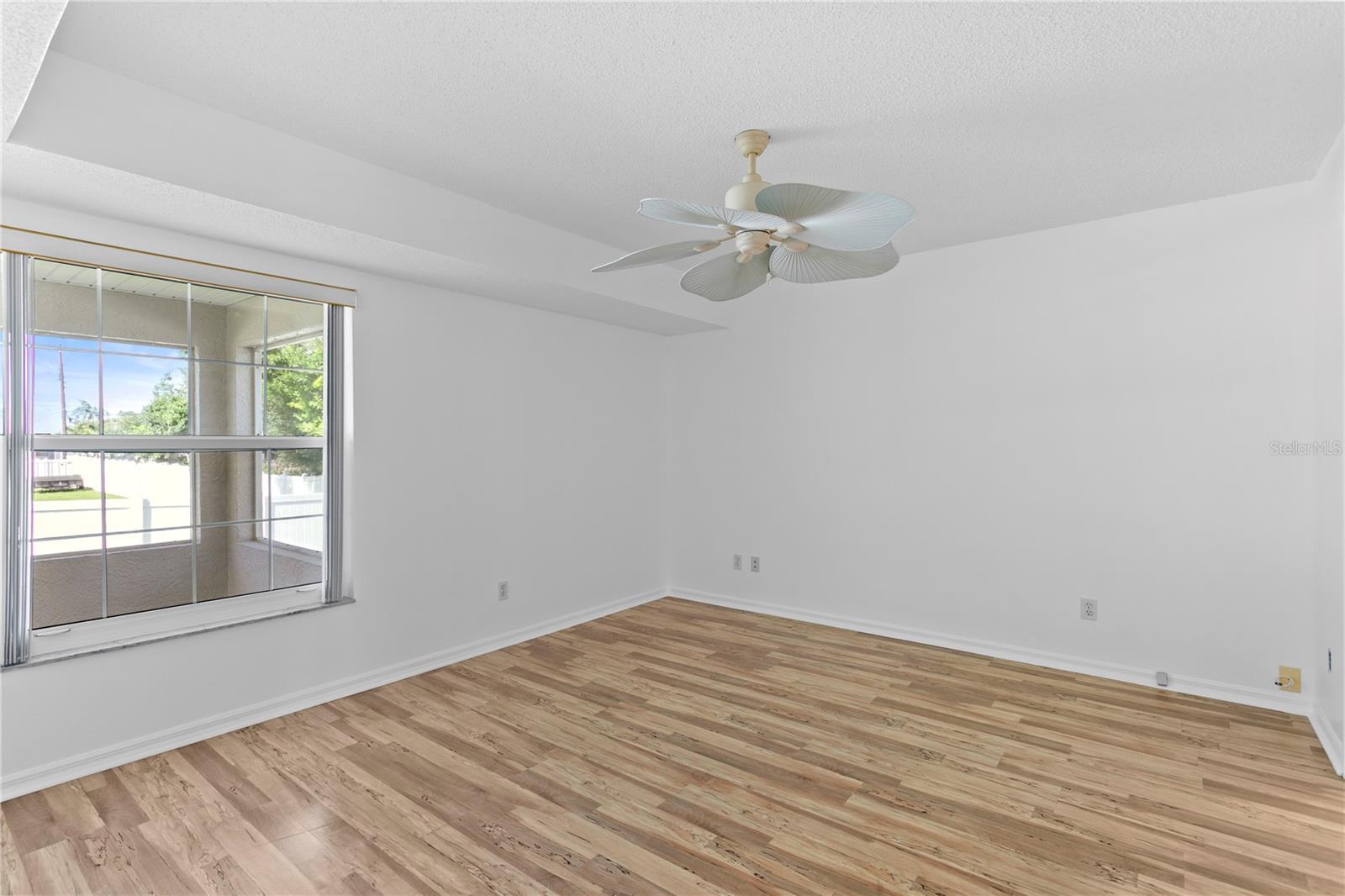 MAXIMO MOORINGS - Residential