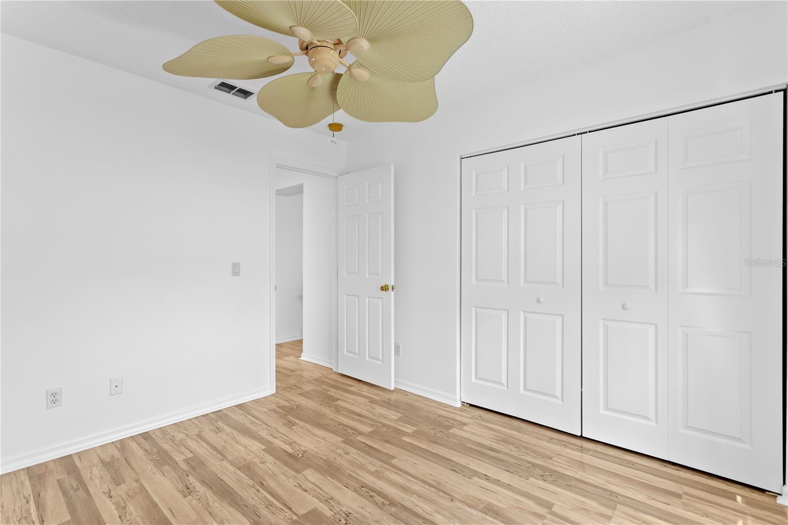 MAXIMO MOORINGS - Residential