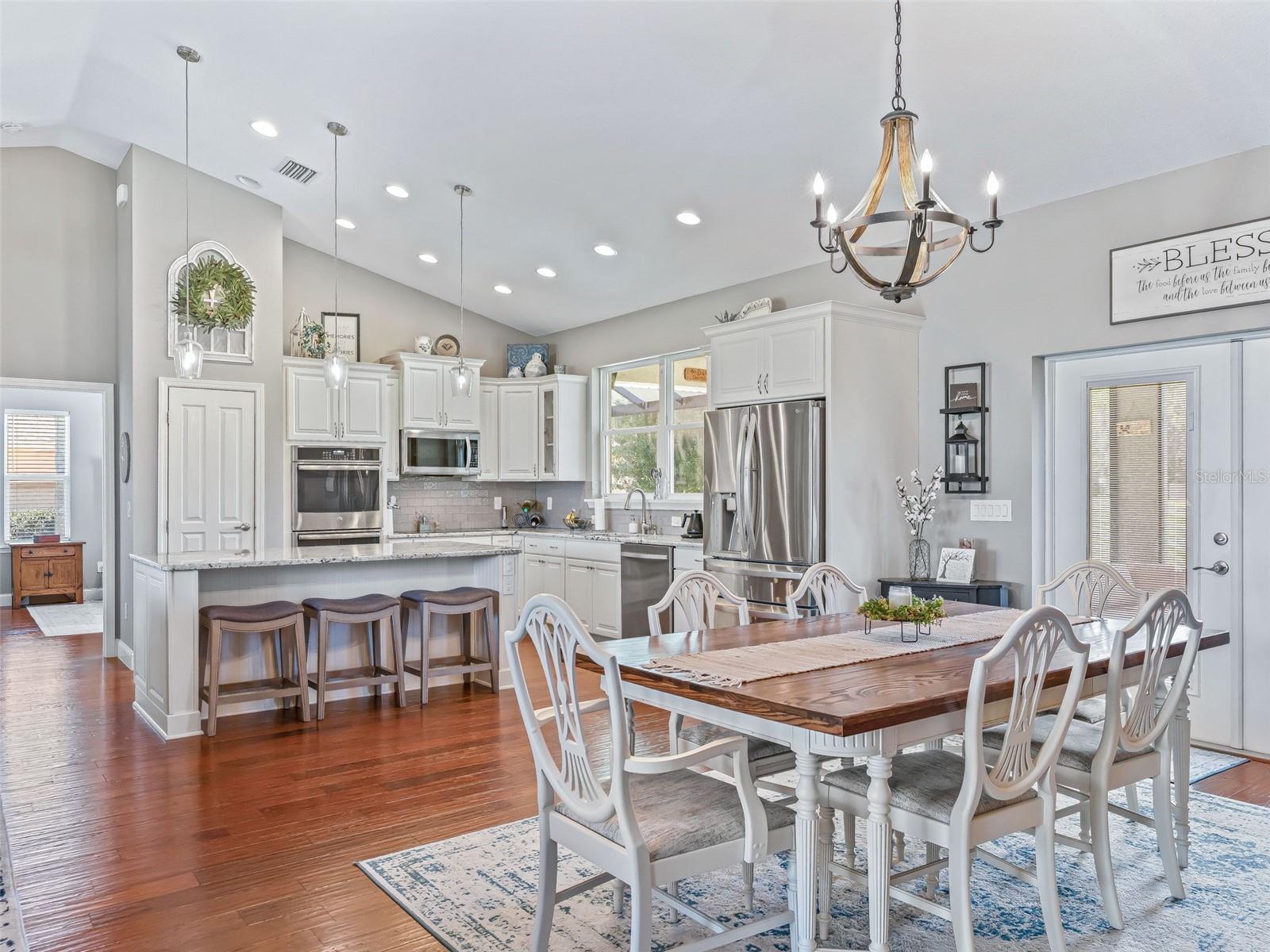 LAKES LADY LAKE - Residential