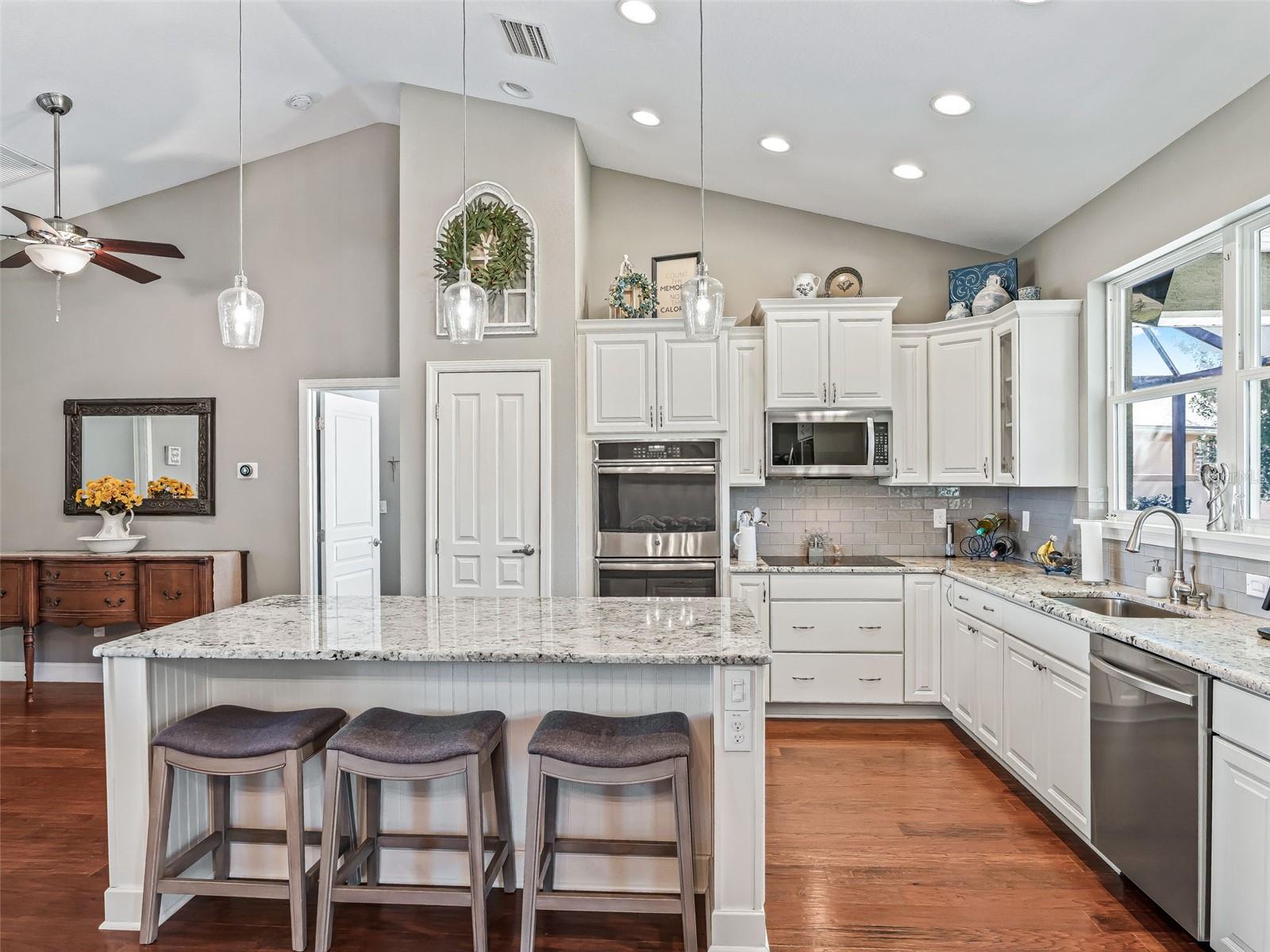 LAKES LADY LAKE - Residential