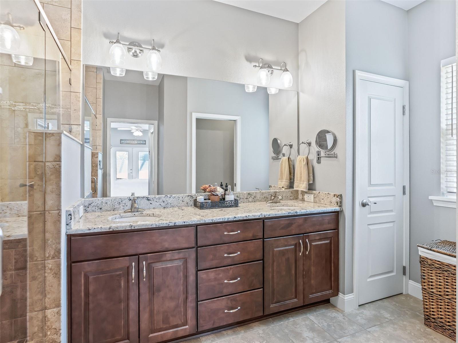 LAKES LADY LAKE - Residential