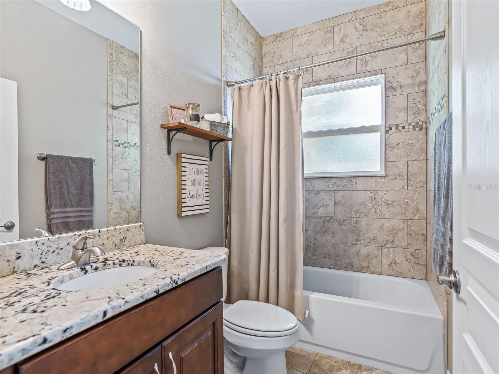 LAKES LADY LAKE - Residential