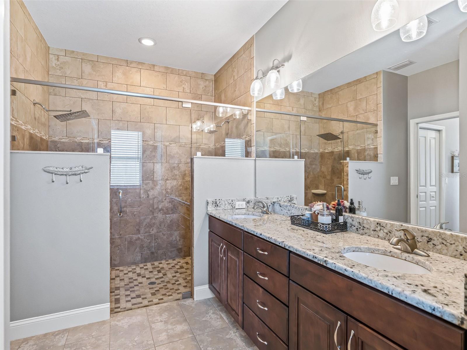 LAKES LADY LAKE - Residential