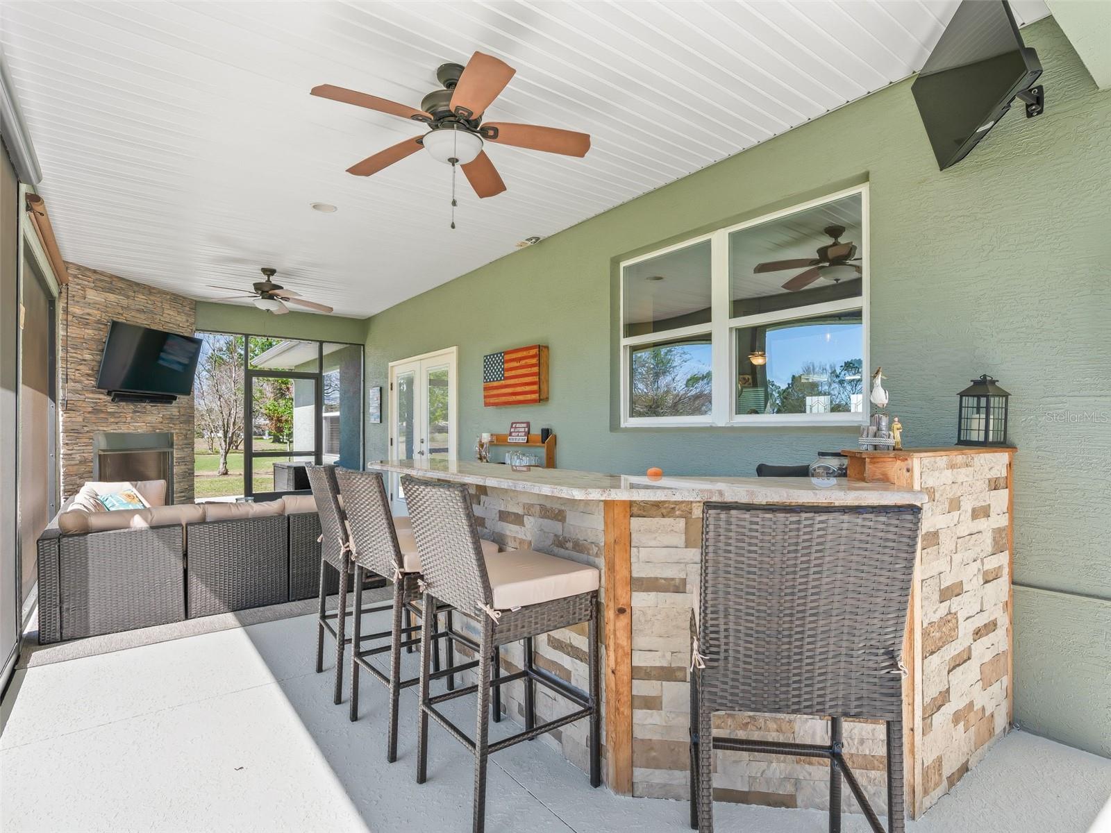 LAKES LADY LAKE - Residential