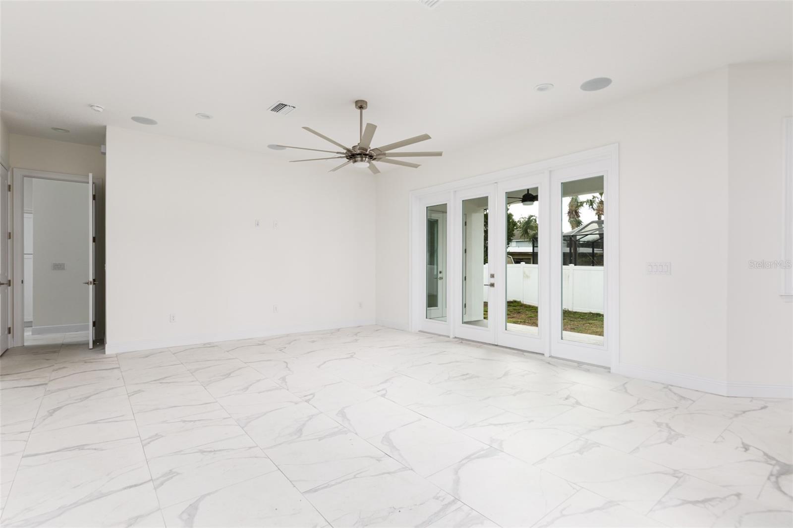 BAYHILL ESTATES ADD - Residential