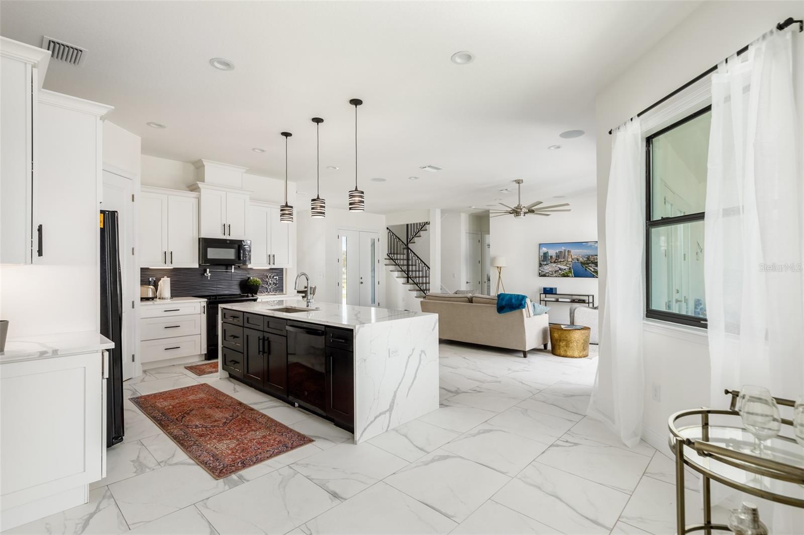 BAYHILL ESTATES ADD - Residential