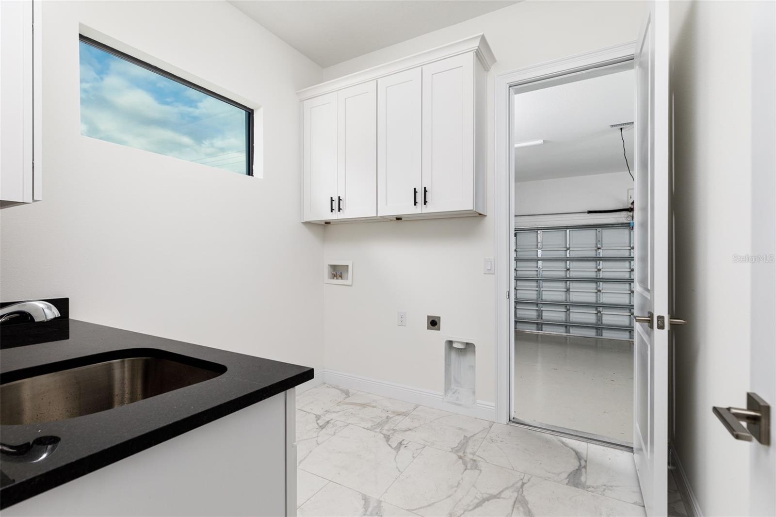 BAYHILL ESTATES ADD - Residential