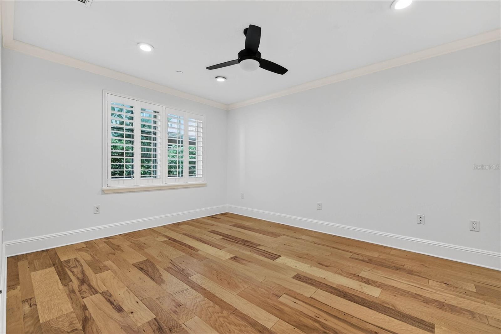 BELLE HARBOR CONDO - Residential