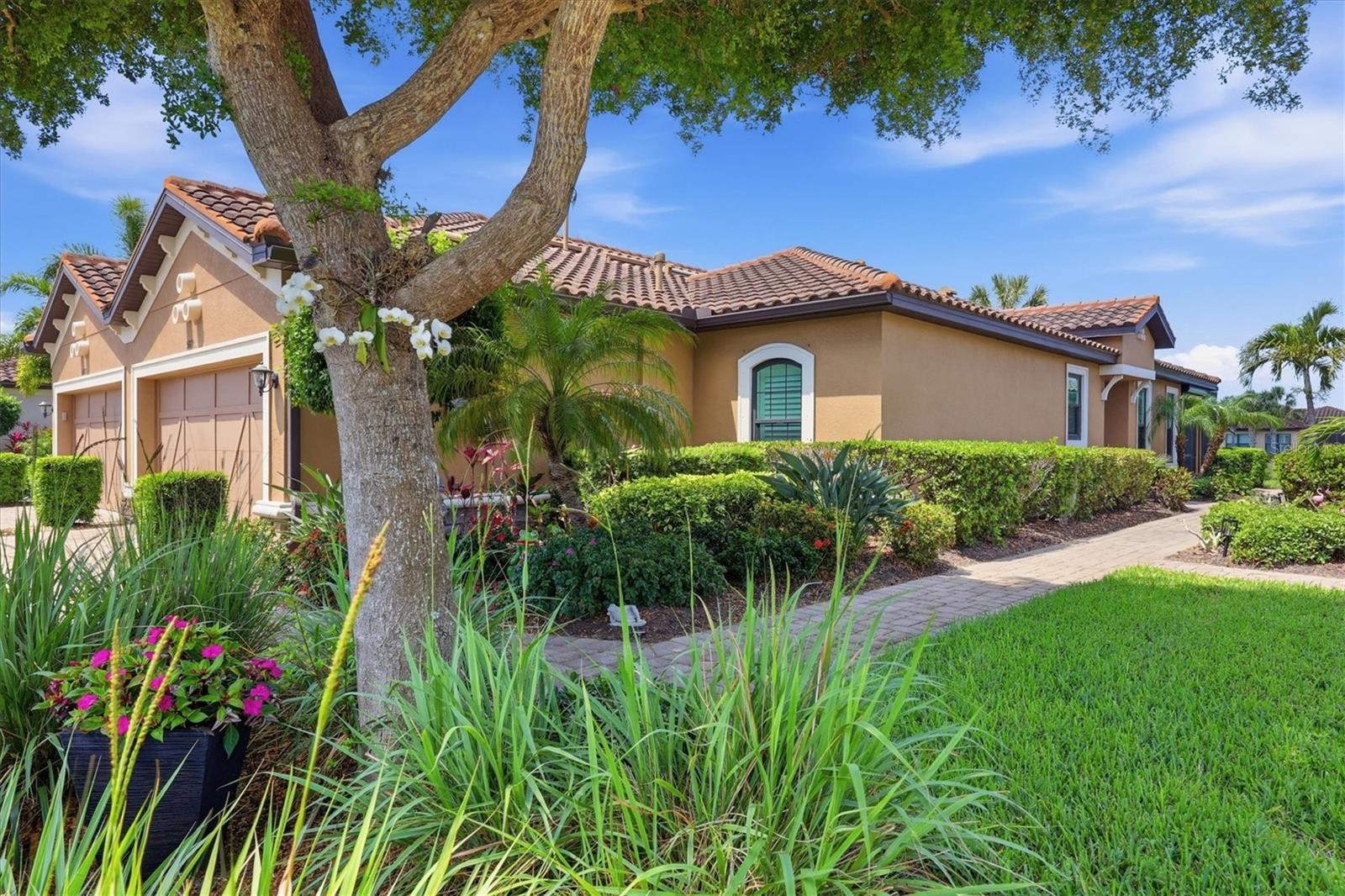 5819 CAVANO DRIVE