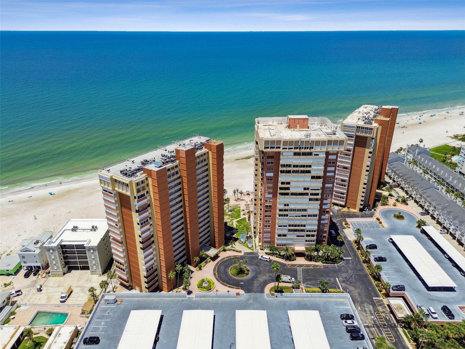 REDINGTON TOWERS 1 CONDO - Residential