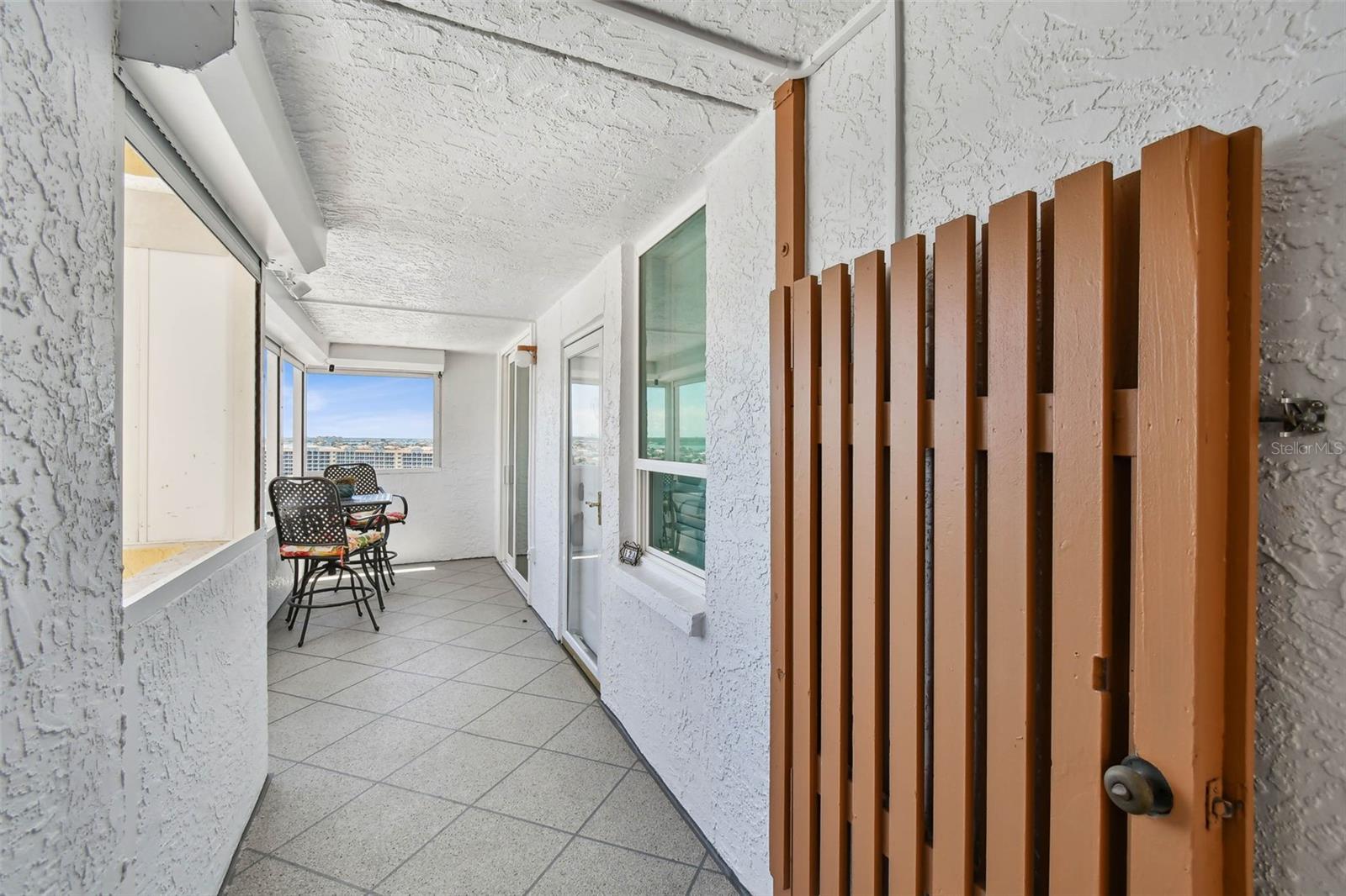 REDINGTON TOWERS 1 CONDO - Residential