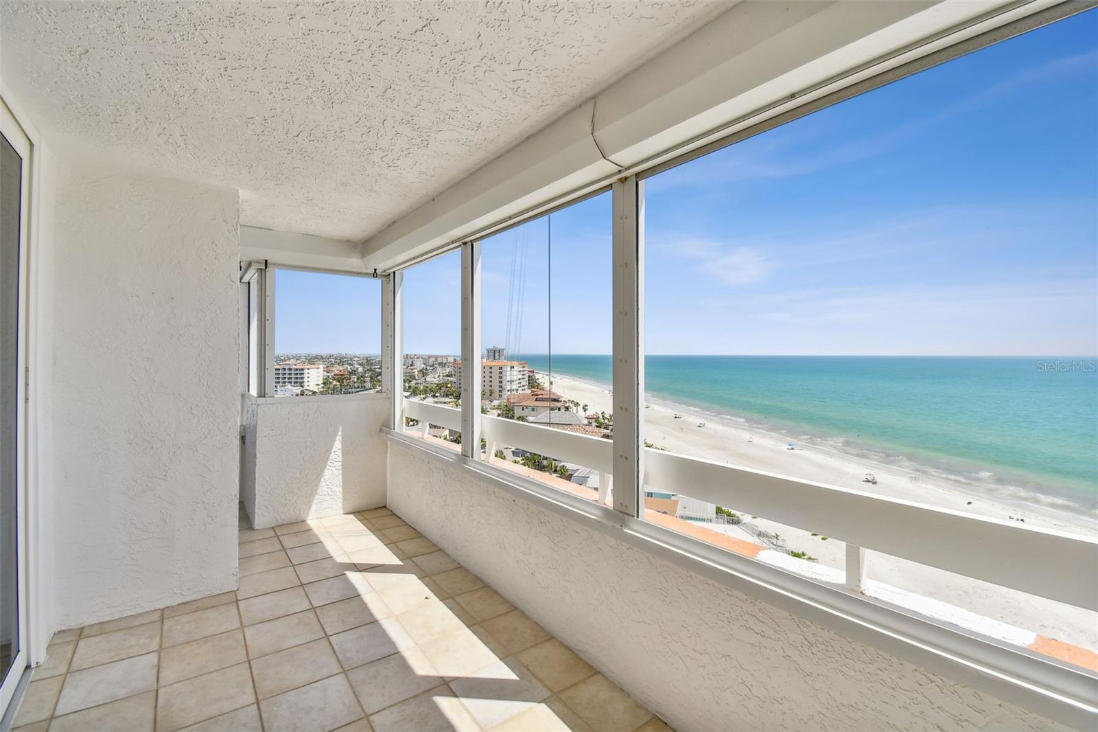 REDINGTON TOWERS 1 CONDO - Residential