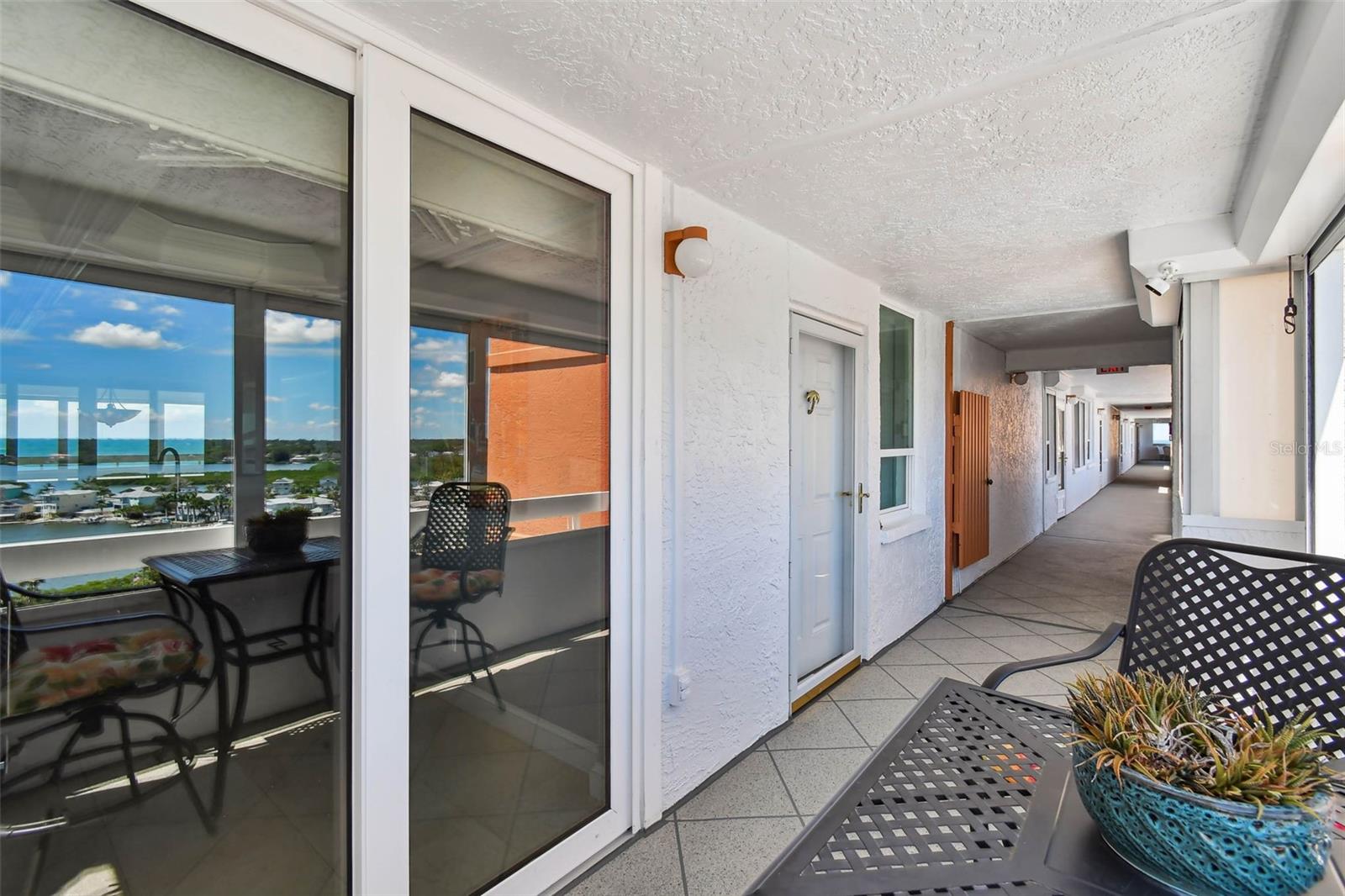 REDINGTON TOWERS 1 CONDO - Residential