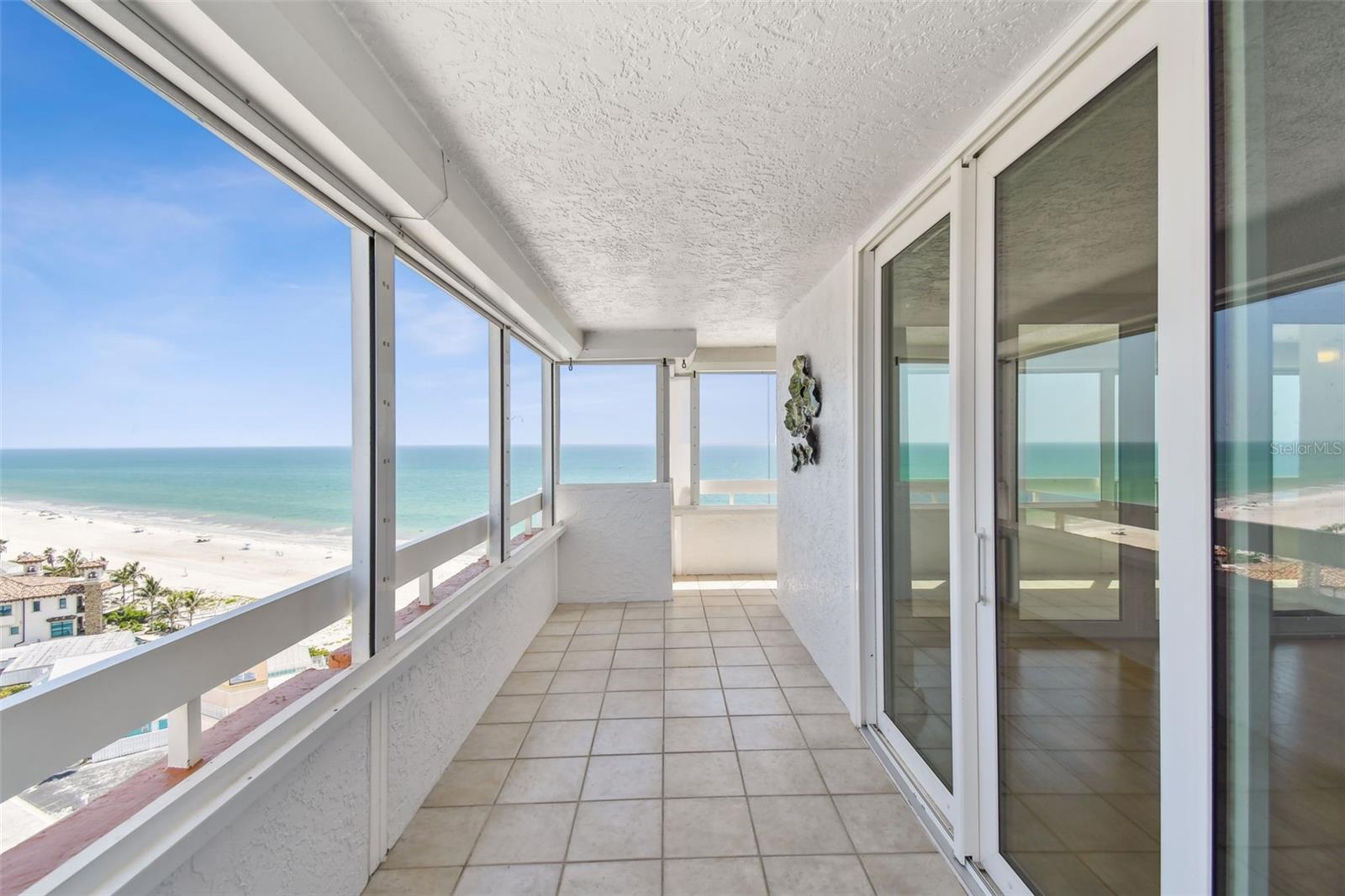 REDINGTON TOWERS 1 CONDO - Residential