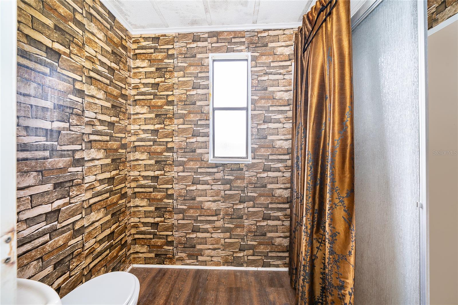 BROADMOOR - Residential