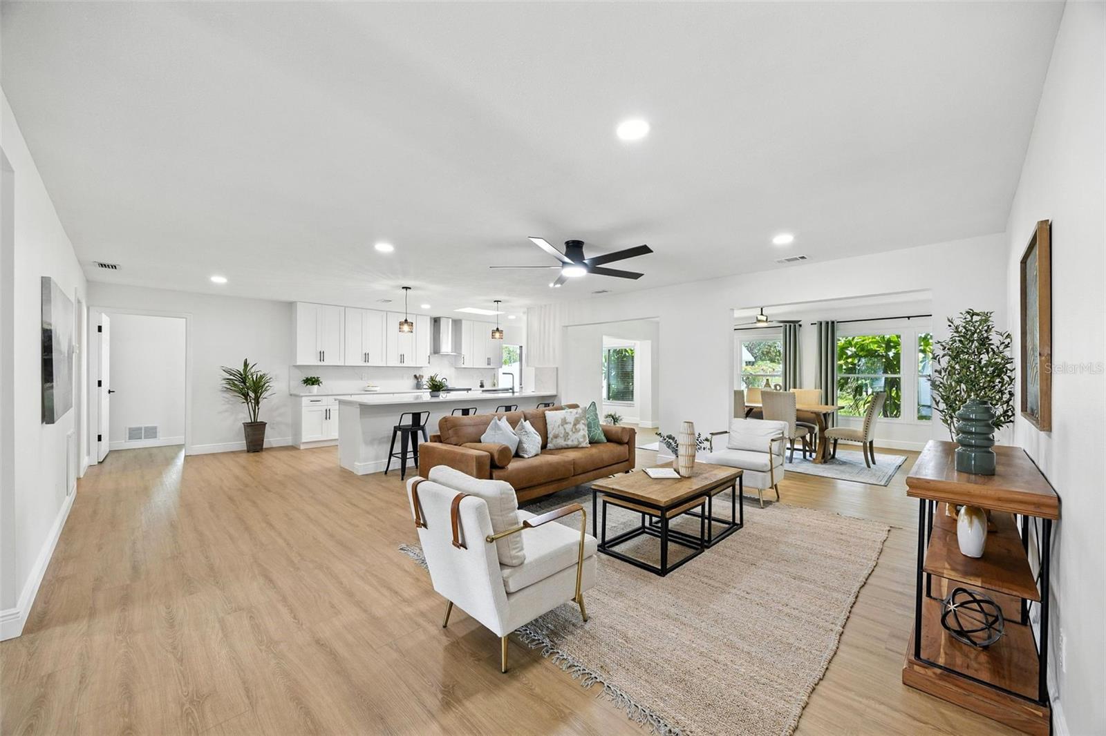 6627 HERITAGE LANE